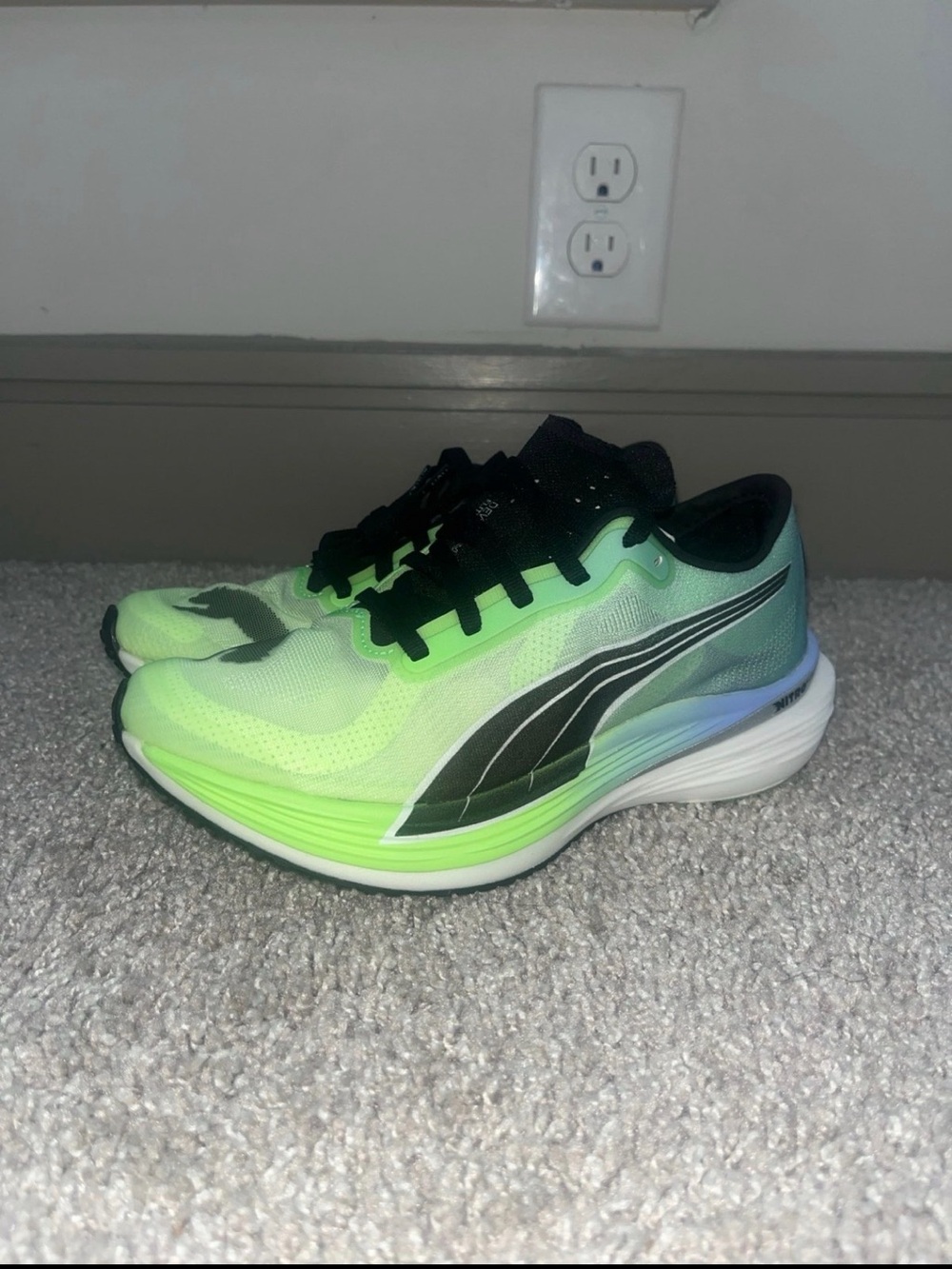Puma Deviate Nitro Elite 2 Fizzy Lime Royal Sapphire Women’s Size 5.5 NEW